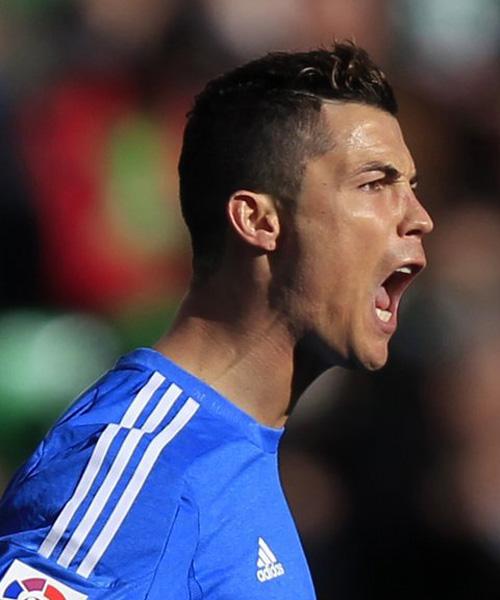 赛得到了更 赛得到了更