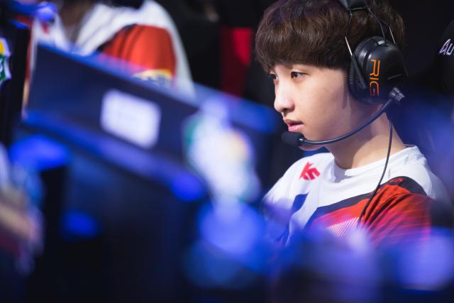 制造滚地双 制造滚地双