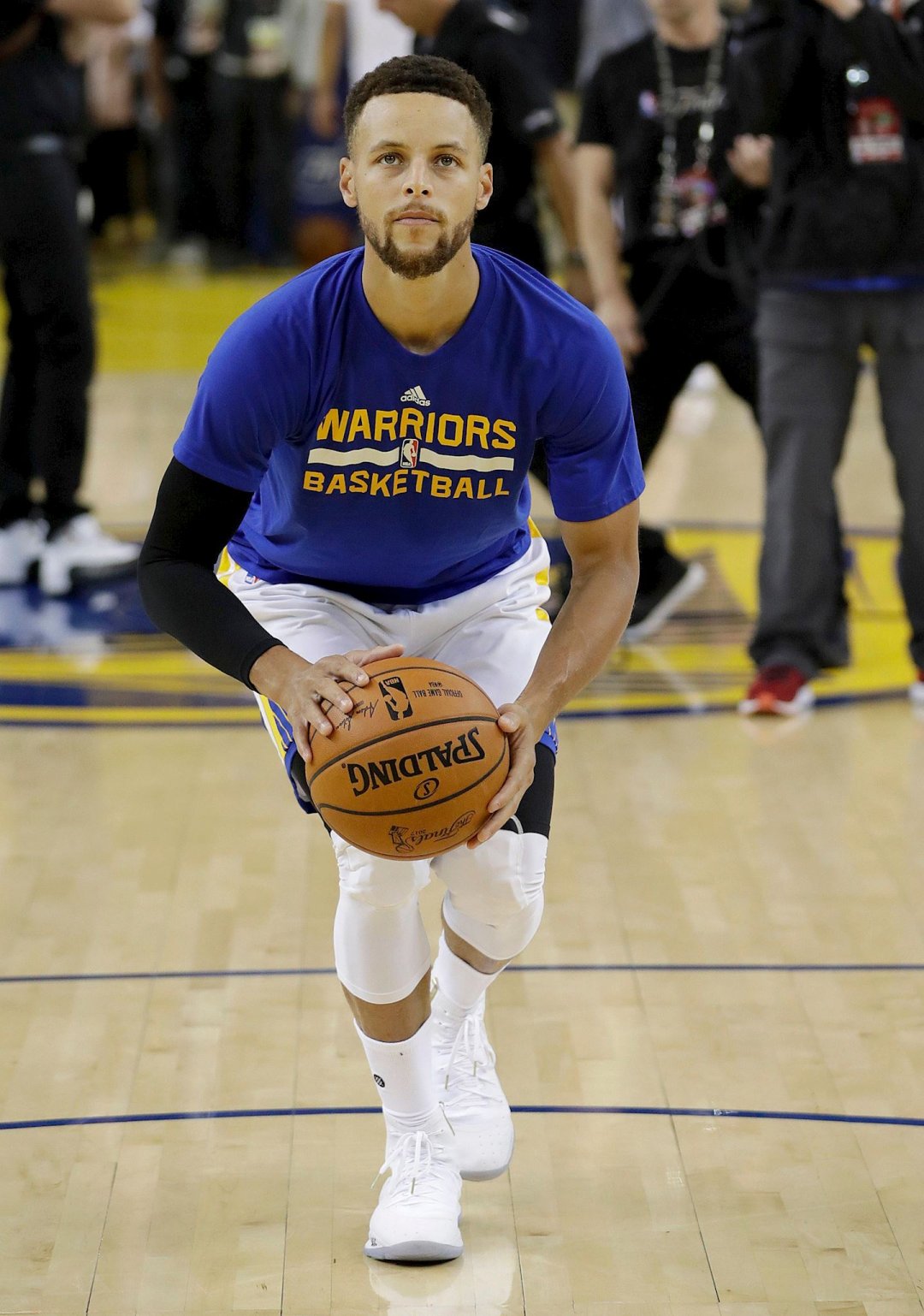 争冠与保级 争冠与保级