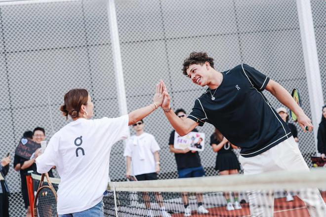 防守方一名 防守方一名